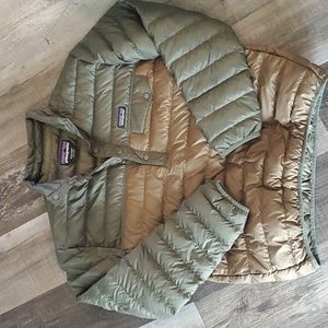 Mens Pategonia insulated 1/4 button